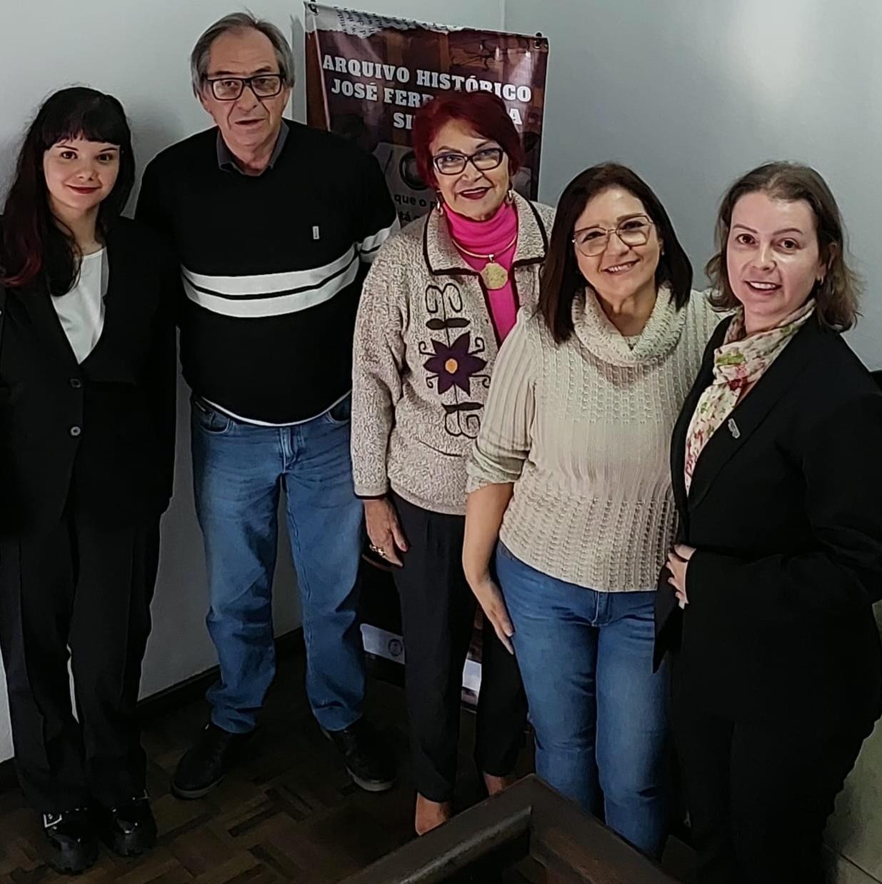 Equipe do Museu Casa de Brusque realiza visita técnica ao Arquivo Histórico José Ferreira da Silva, em Blumenau